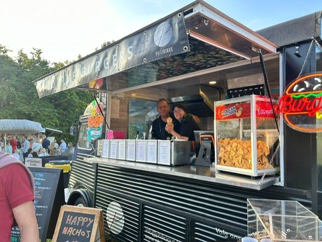Het Philicious team achter de grill